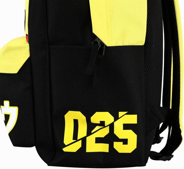 Mochila negra Pikachu letras en Japones